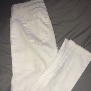 🎂 White Skinny Jeans